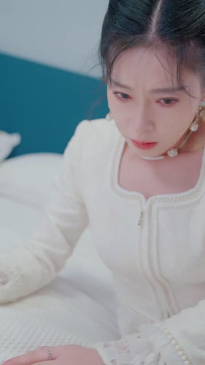 她的伤痕荣耀(74集) 她的伤痕荣耀(74集)热门短剧看不停