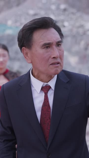 归来之八月十五月儿圆（57集）超火热门短剧