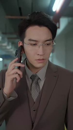 霜月夜未眠(52集) 霜月夜未眠(52集)最火爆的短剧