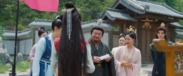 女官大人多指教（30集）女主角是谁