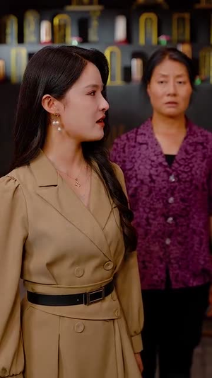 大山里的园丁（93集）女主谁演的