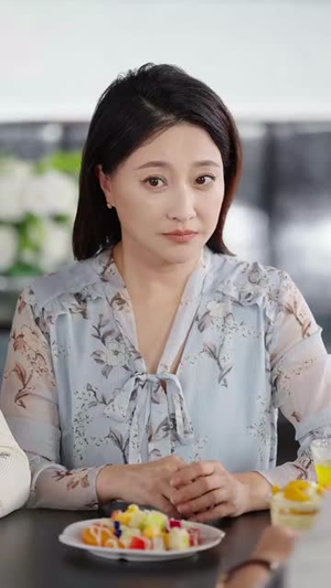 再回首闪婚老同学竟是首富（65集）大结局