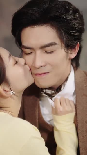 竹马影帝总想官宣(100集) 竹马影帝总想官宣(100集)百万短剧抢先看