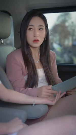 重生之我是娱乐圈天后（72集）最火爆短剧