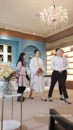 爱不单行（离婚冷她三年后，霍总膝盖跪穿了）1-102集