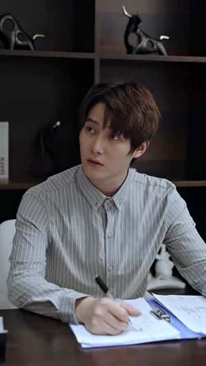 替嫁后发现老公是隐藏首富（96集）精彩短剧片段