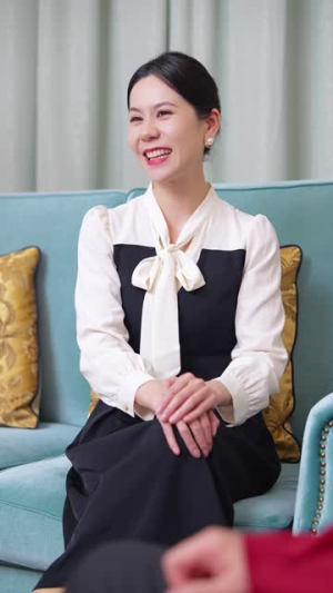 我能来回穿梭90年代（更新至40集）免费短剧资源