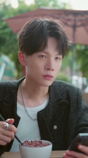 我把失忆霸总捡回家 我把失忆霸总捡回家超级好看的短剧