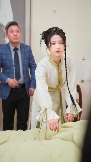 灿灿萱草花（70集） 经典老剧免费看