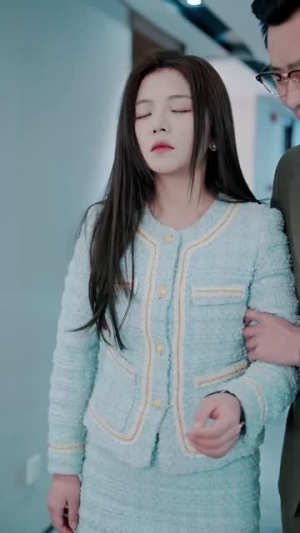 你好,机长先生(101集) 你好,机长先生(101集) 百万短剧抢先看