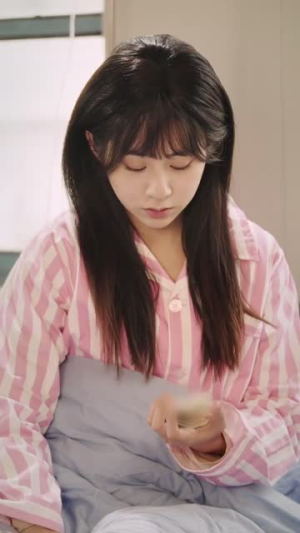 穿成炮灰原配，我惊艳家属院（95集） 精彩不断免费看