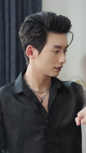 我怀崽他孕吐三胎团宠我赢麻了(80集) 我怀崽他孕吐三胎团宠我赢麻了(80集)短剧排行榜