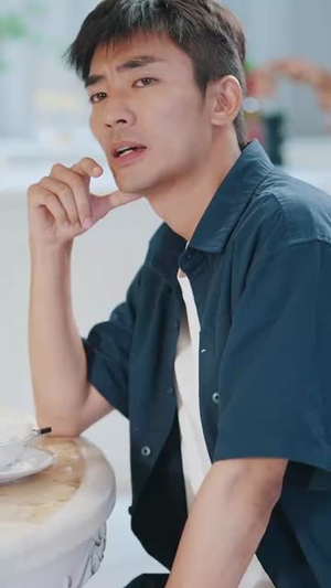 正搬砖呢，被大小姐拉去领证了（65集）简直不要太好看