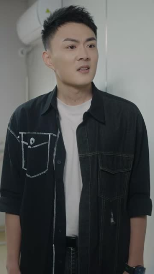 娱界掌舵人 (83集)短剧追不停