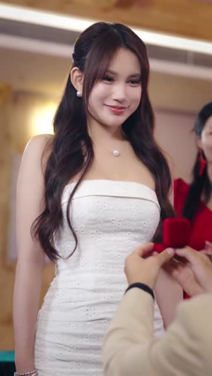 系统误判我的糟糠之妻是校花 (81集)精彩短剧追不停