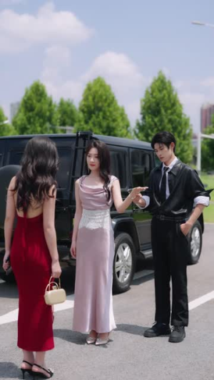 恋爱脑觉醒姐是独美的女王（67集）红果短剧免费看