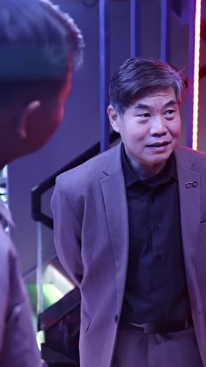 我靠摆摊买下一座岛 (80集)古装短剧推荐