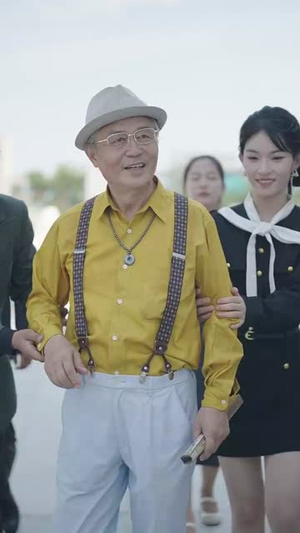 孙女寿宴送机甲震惊科学界 (61集)精彩短剧免费看