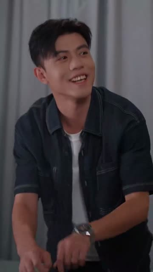 兄弟收手吧外面全是警察 (80集) 短剧