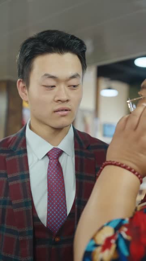 圣手闯情关（60集）免费在线看全集