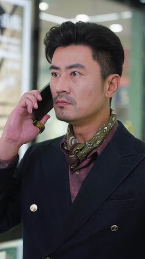 岳父归来,终止他的一切 (61集) 岳父归来,终止他的一切 (61集) 无需充值尽情看