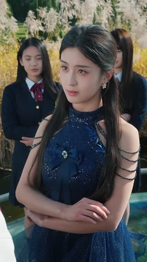 装穷被丢进恋爱盲盒后（71集）精彩短剧片段